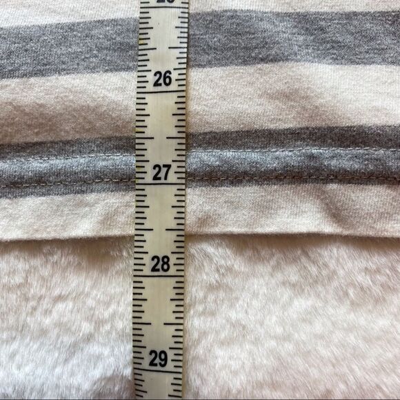 Chile Tees Gray White Striped Short  Sleeve Tee Size Large - Picture 9 of 10